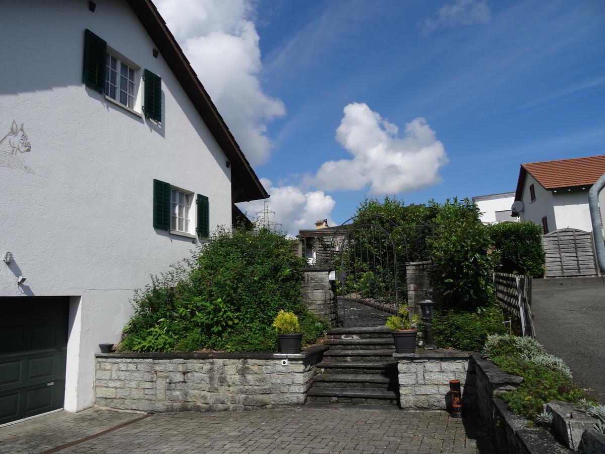 Heidis Gastehaus Bed & Breakfast Niederwil Exterior photo