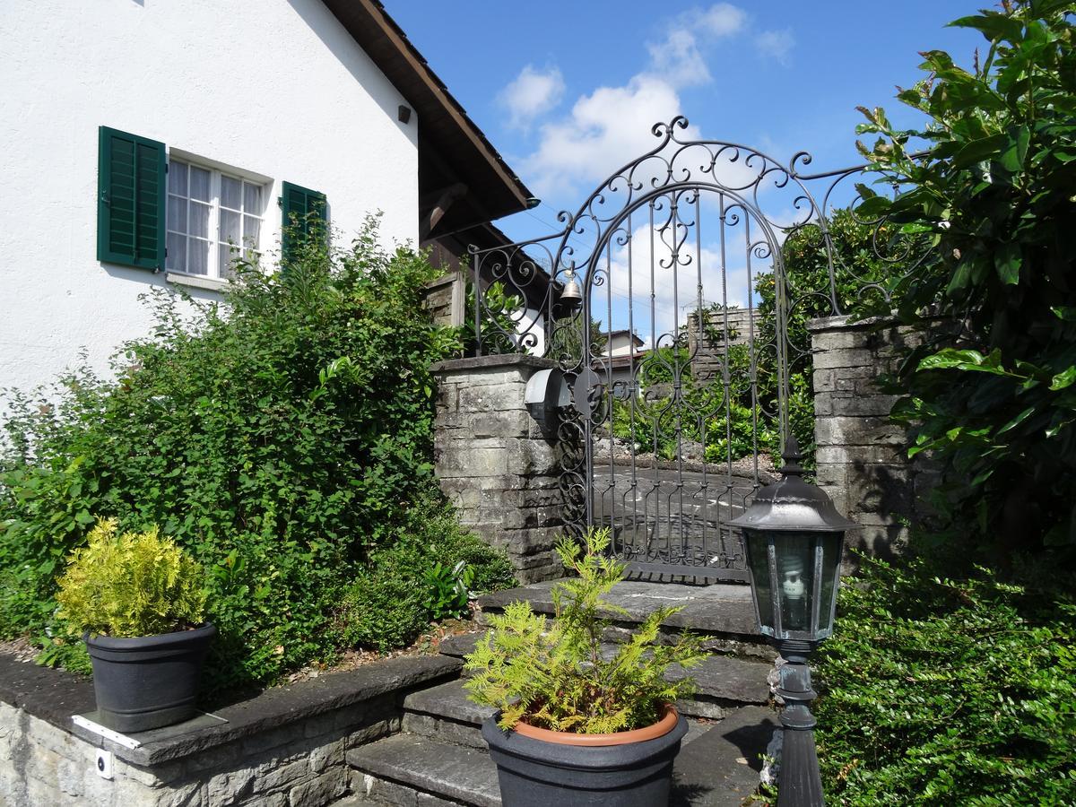 Heidis Gastehaus Bed & Breakfast Niederwil Exterior photo